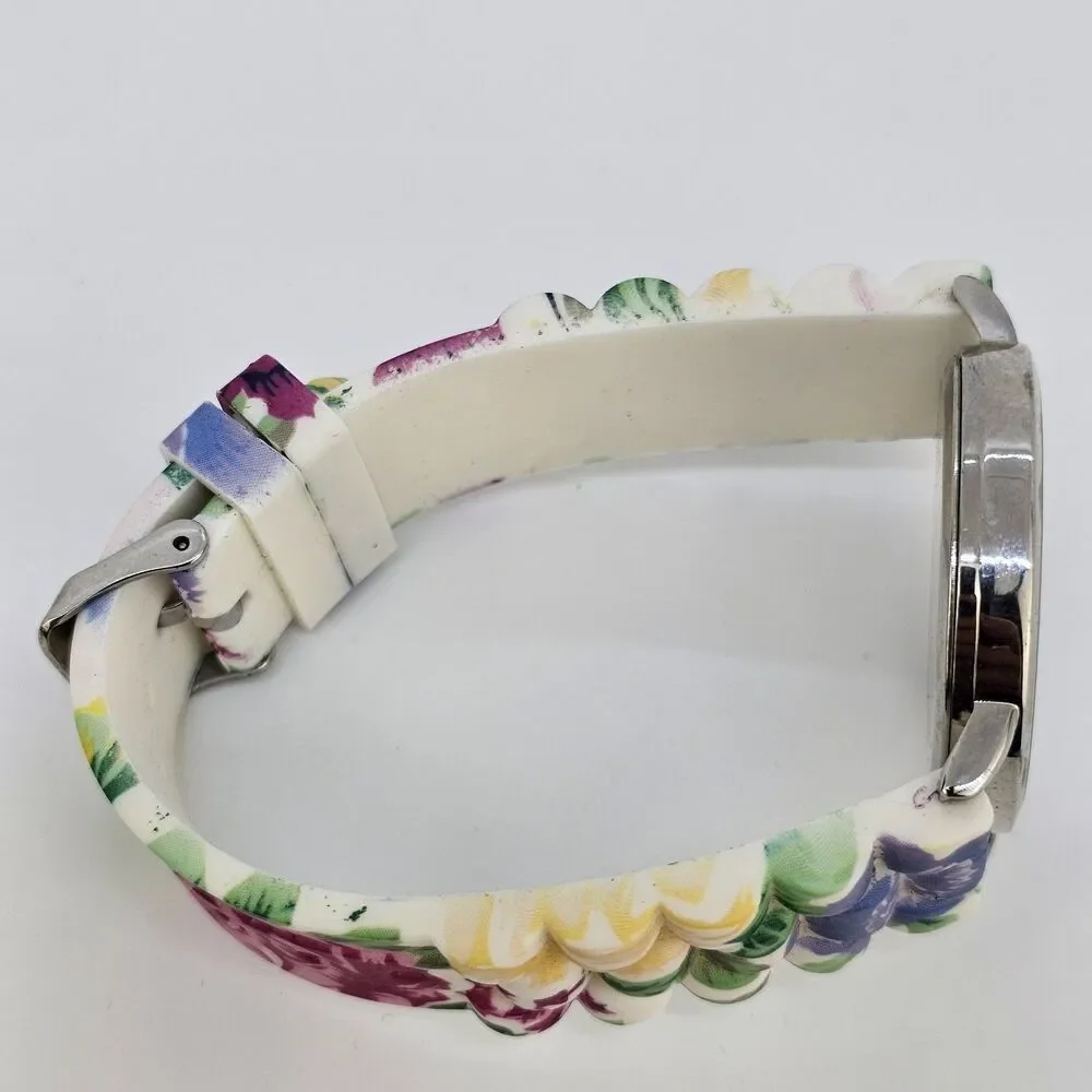 Women's 40MM Watch Gray Dial Case Flowers Plastic Band Straps New Battery‎